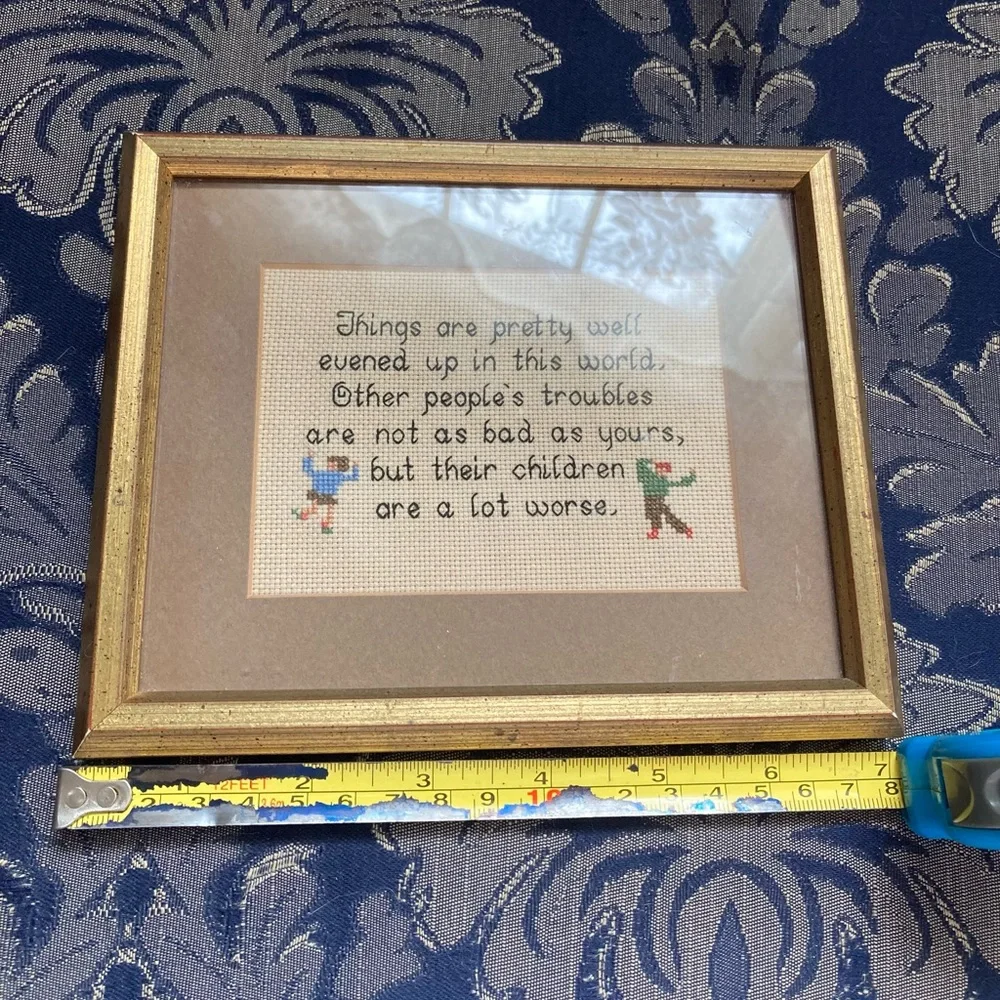 🏃‍♀️Vintage Cross-stitch Art in Gold Frame